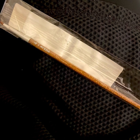 Aveda Flax Sticks number 4 - eye definer - BRAND NEW! - Picture 2 of 2